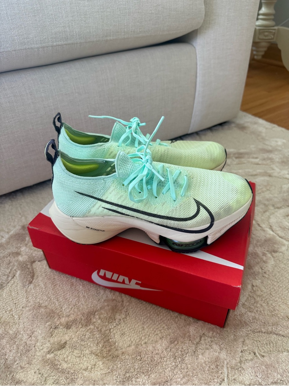 Nike Women's Mint Green Athletic Running Shoes